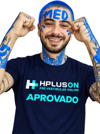 Aluna aprovada do HPLUSON com “MED” escrito no braço