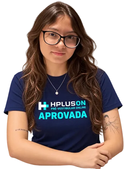 Aluno aprovado do HPLUSON com “UFRJ” escrito no braço